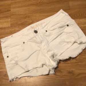 White American Eagle shortie shorts